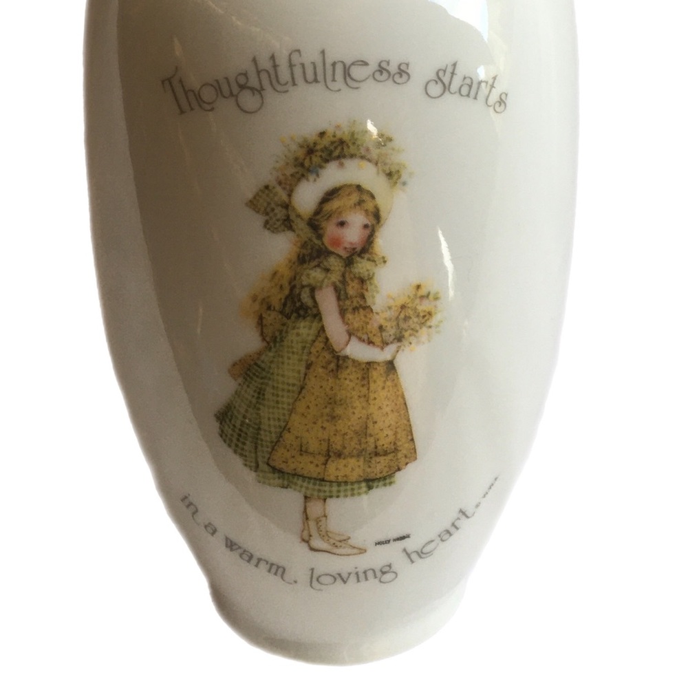 Holly Hobbie porcelain collectable vase. 8”high - Picture 3 of 8